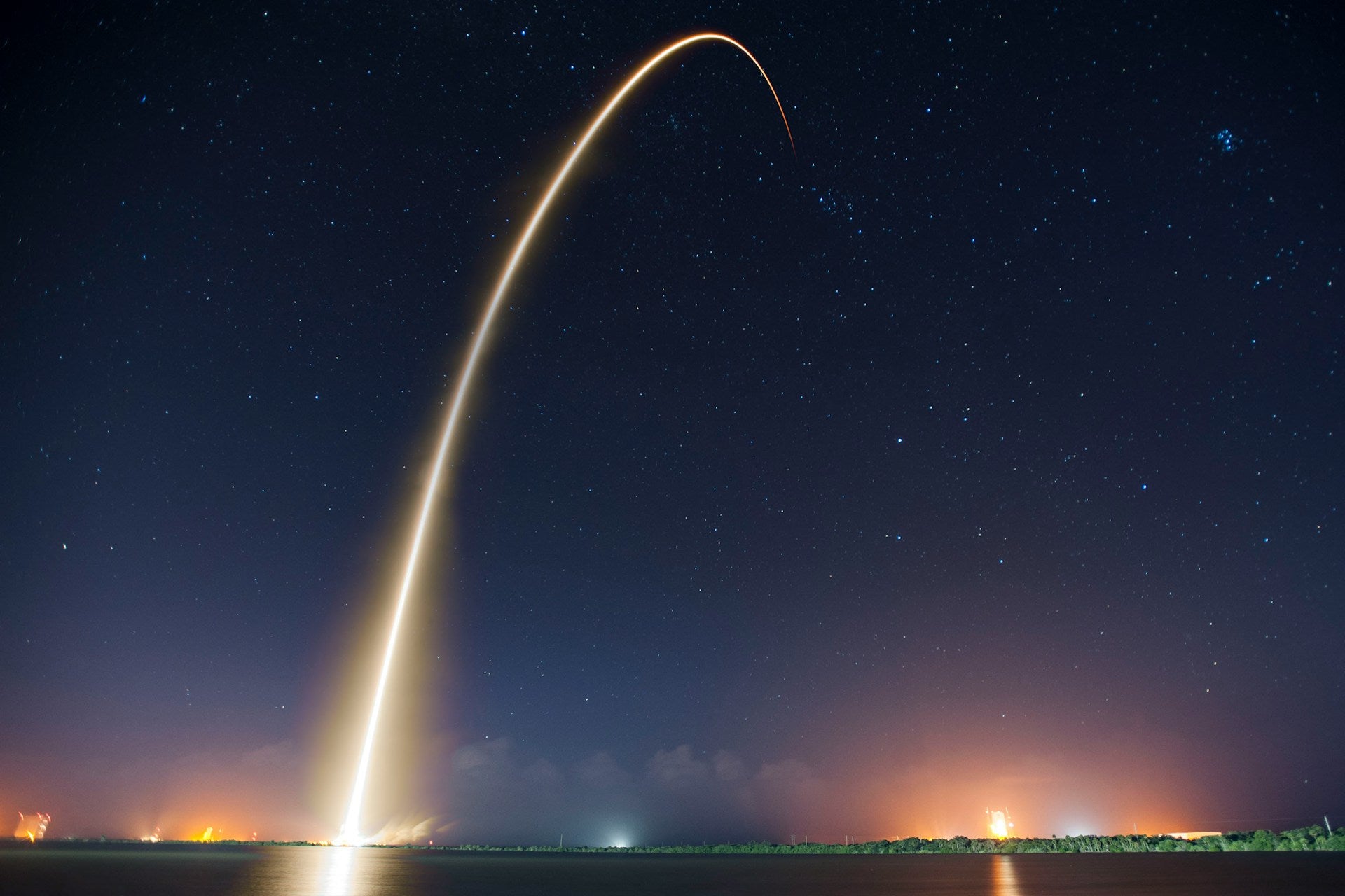 How to Max Out Your Black Friday Sale With a Pre-Launch Page